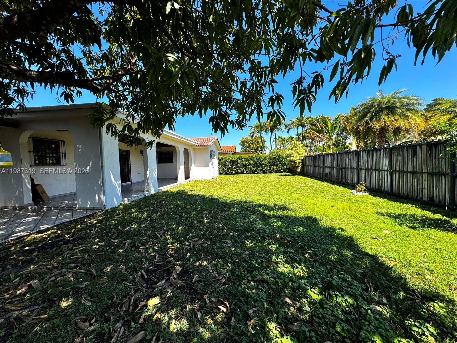 2835 Southwest 108th Place Miami, FL 33165 - Photo 26 of 30