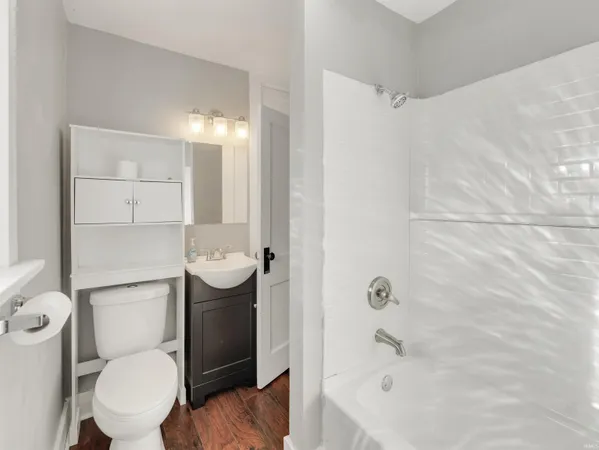 $199,900 | 4103 Fairfield Avenue, Fort Wayne, IN 46807