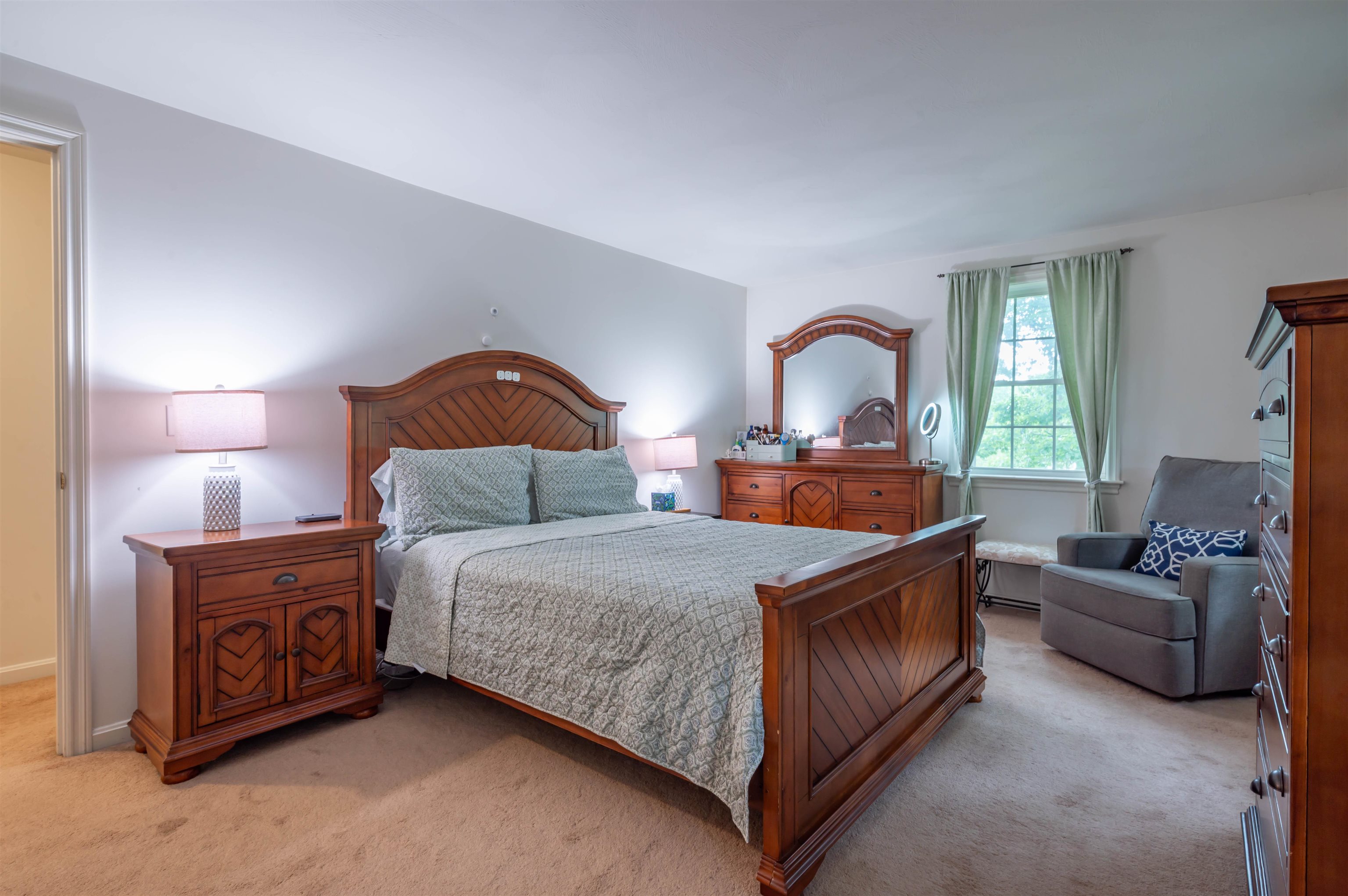 10 Castlegate Way, Unit 453 Nashua, NH 03063 - Photo 22 of 40