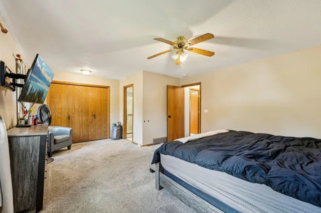 $359,999 | 3017 74th Avenue North, Brooklyn Park, MN 55444