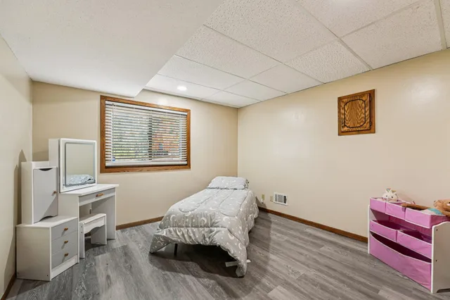 $359,999 | 3017 74th Avenue North, Brooklyn Park, MN 55444