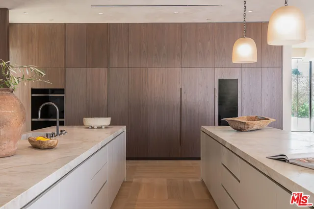 $18,995,000 | 24172 Lupin Hill Road, Hidden Hills, CA 91302