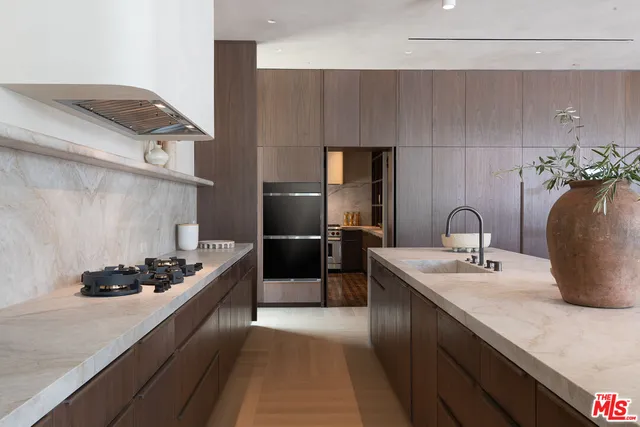 $18,995,000 | 24172 Lupin Hill Road, Hidden Hills, CA 91302