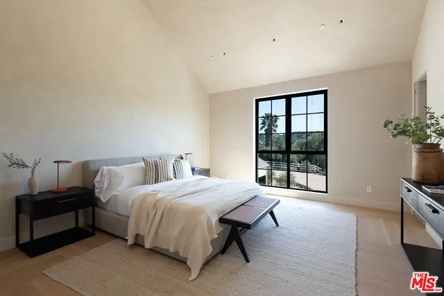 $18,995,000 | 24172 Lupin Hill Road, Hidden Hills, CA 91302