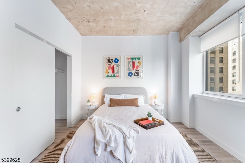 10 Commerce Court, Unit 2I Newark, NJ 07102 - Photo 7 of 18