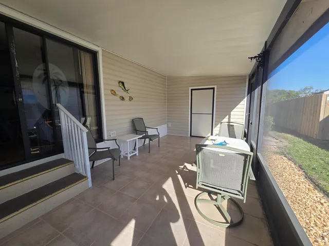 $249,900 | 7375 Southeast Independence Avenue, Hobe Sound, FL 33455