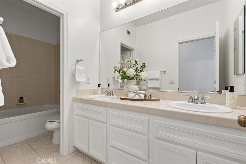 152 Treehouse Irvine, CA 92603 - Photo 18 of 71