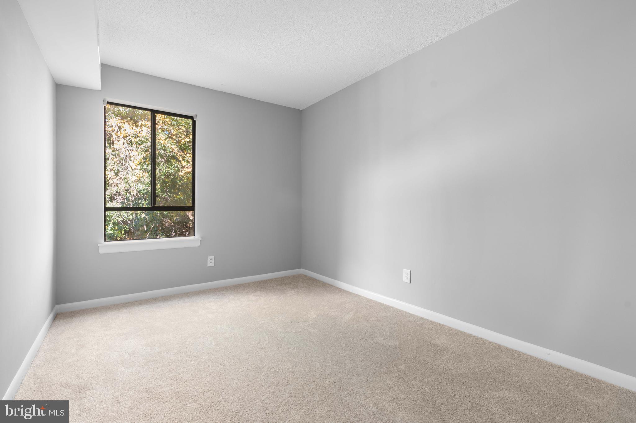 11606 Stoneview Square, Unit 12C Reston, VA 20191 - Photo 16 of 32 Bedroom 1
