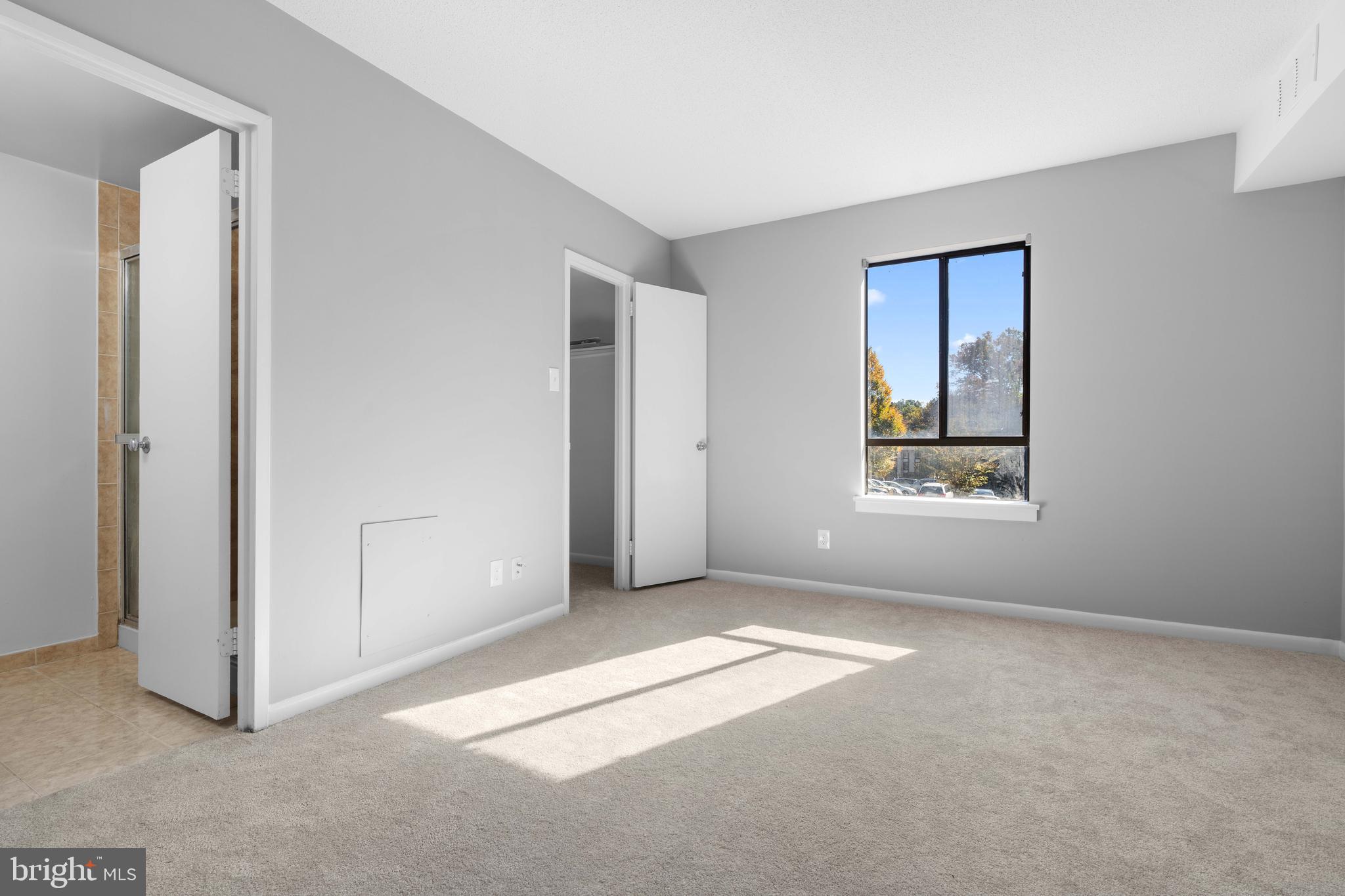 11606 Stoneview Square, Unit 12C Reston, VA 20191 - Photo 21 of 32 Master Bedroom