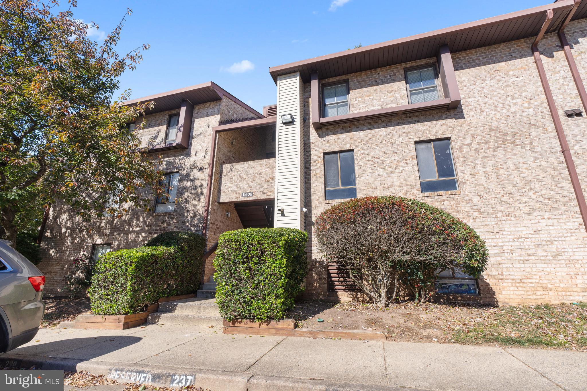 11606 Stoneview Square, Unit 12C Reston, VA 20191 - Photo 3 of 32