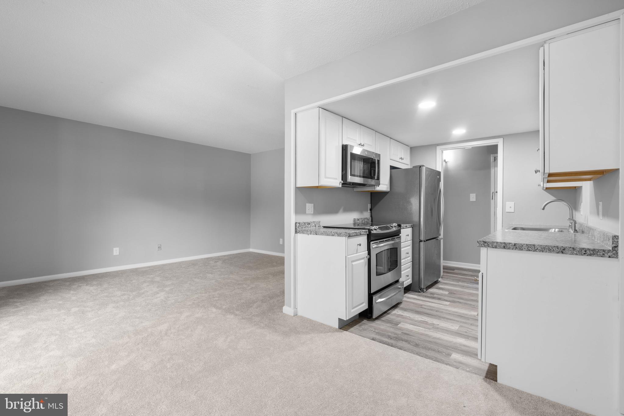 11606 Stoneview Square, Unit 12C Reston, VA 20191 - Photo 8 of 32