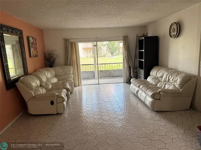 $215,000 | 6061 North Falls Cir Drive, Unit 107, Lauderhill, FL 33319