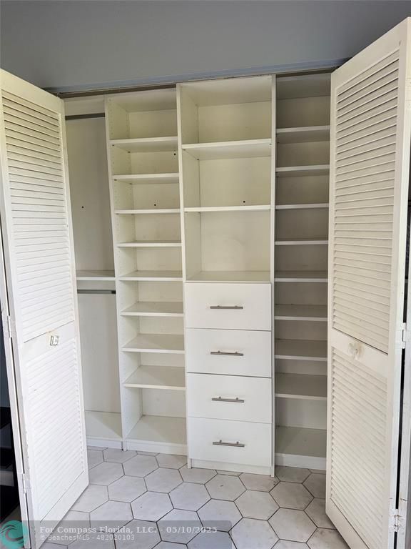 6061 North Falls Cir Drive, Unit 107 Lauderhill, FL 33319 - Photo 5 of 32