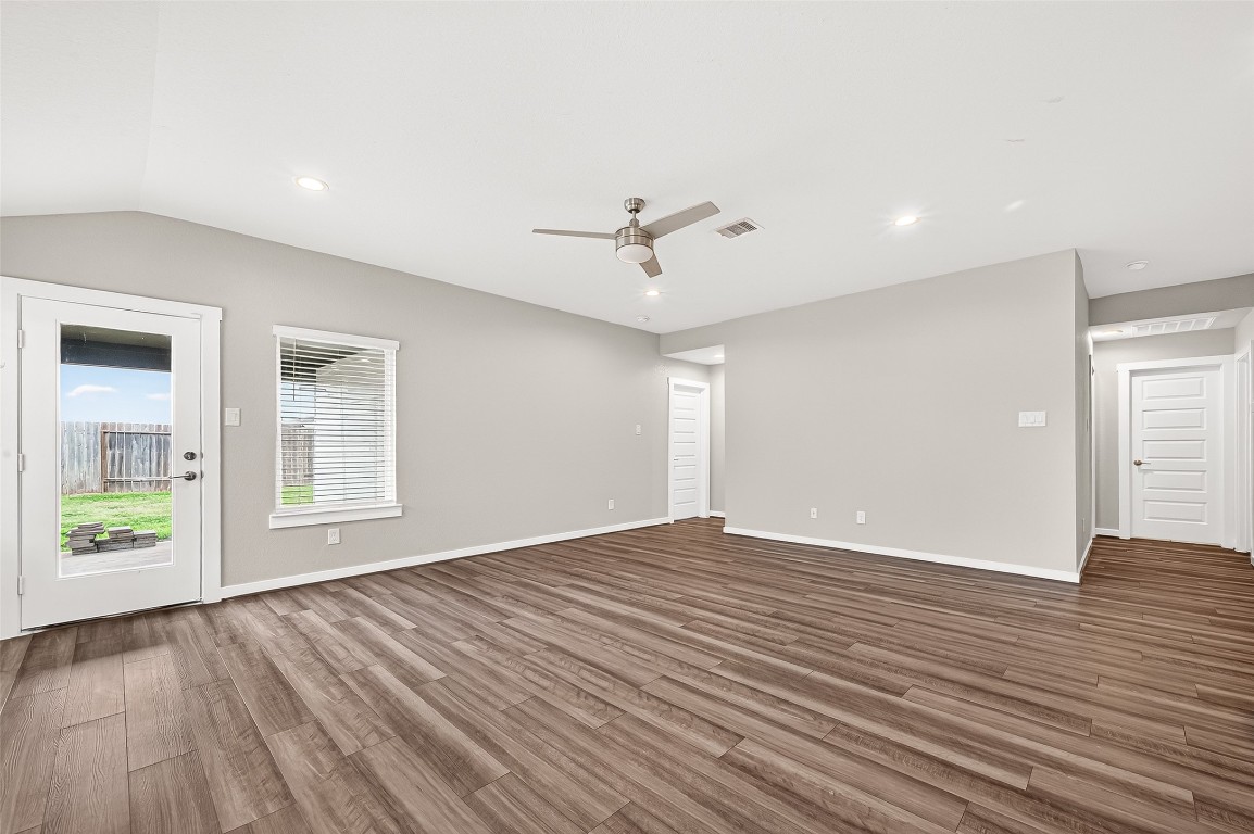 3919 Sparkman Lane Katy, TX 77494 - Photo 6 of 38