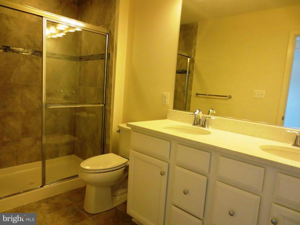 943 Ramble Run Road Baltimore, MD 21220 - Photo 14 of 26 Bath (Master)