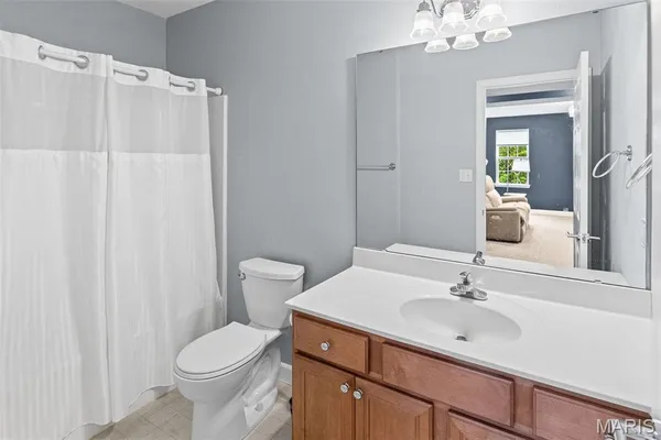 $355,000 | 903 Esic Drive, Edwardsville, IL 62025