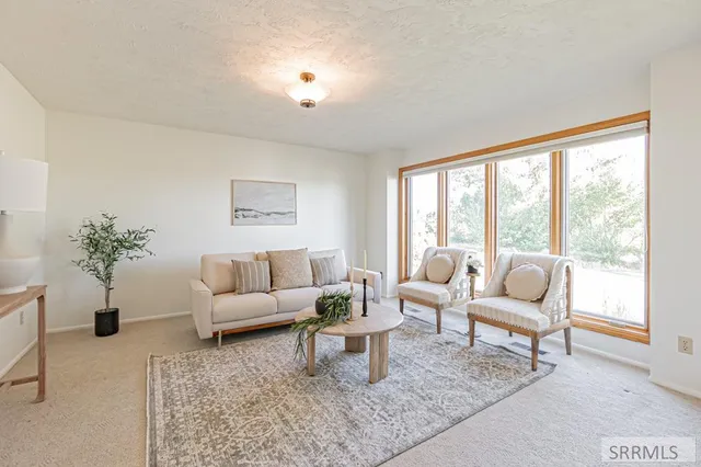 $1,100,000 | 435 North 1500 East, St. Anthony, ID 83445