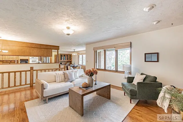 $1,100,000 | 435 North 1500 East, St. Anthony, ID 83445