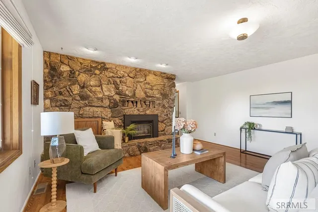 $1,100,000 | 435 North 1500 East, St. Anthony, ID 83445