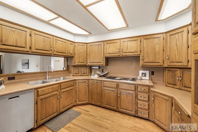 $1,100,000 | 435 North 1500 East, St. Anthony, ID 83445