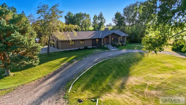 $1,100,000 | 435 North 1500 East, St. Anthony, ID 83445