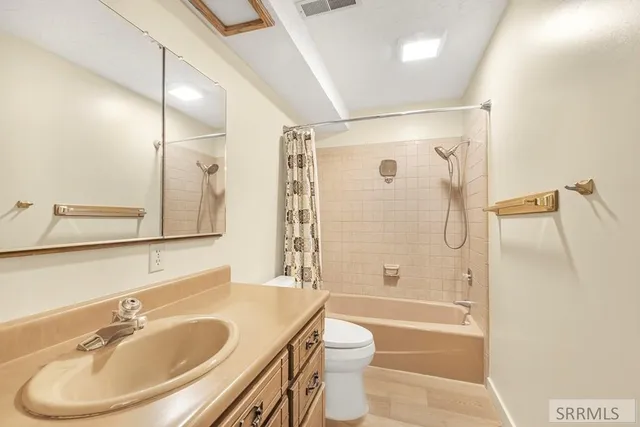 $1,100,000 | 435 North 1500 East, St. Anthony, ID 83445