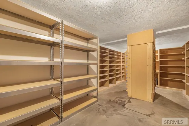 $1,100,000 | 435 North 1500 East, St. Anthony, ID 83445