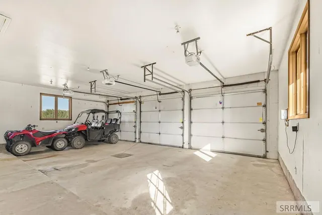 $1,100,000 | 435 North 1500 East, St. Anthony, ID 83445