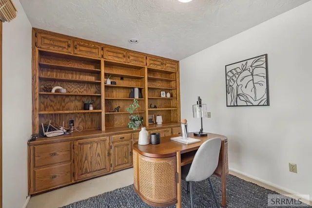 $1,100,000 | 435 North 1500 East, St. Anthony, ID 83445