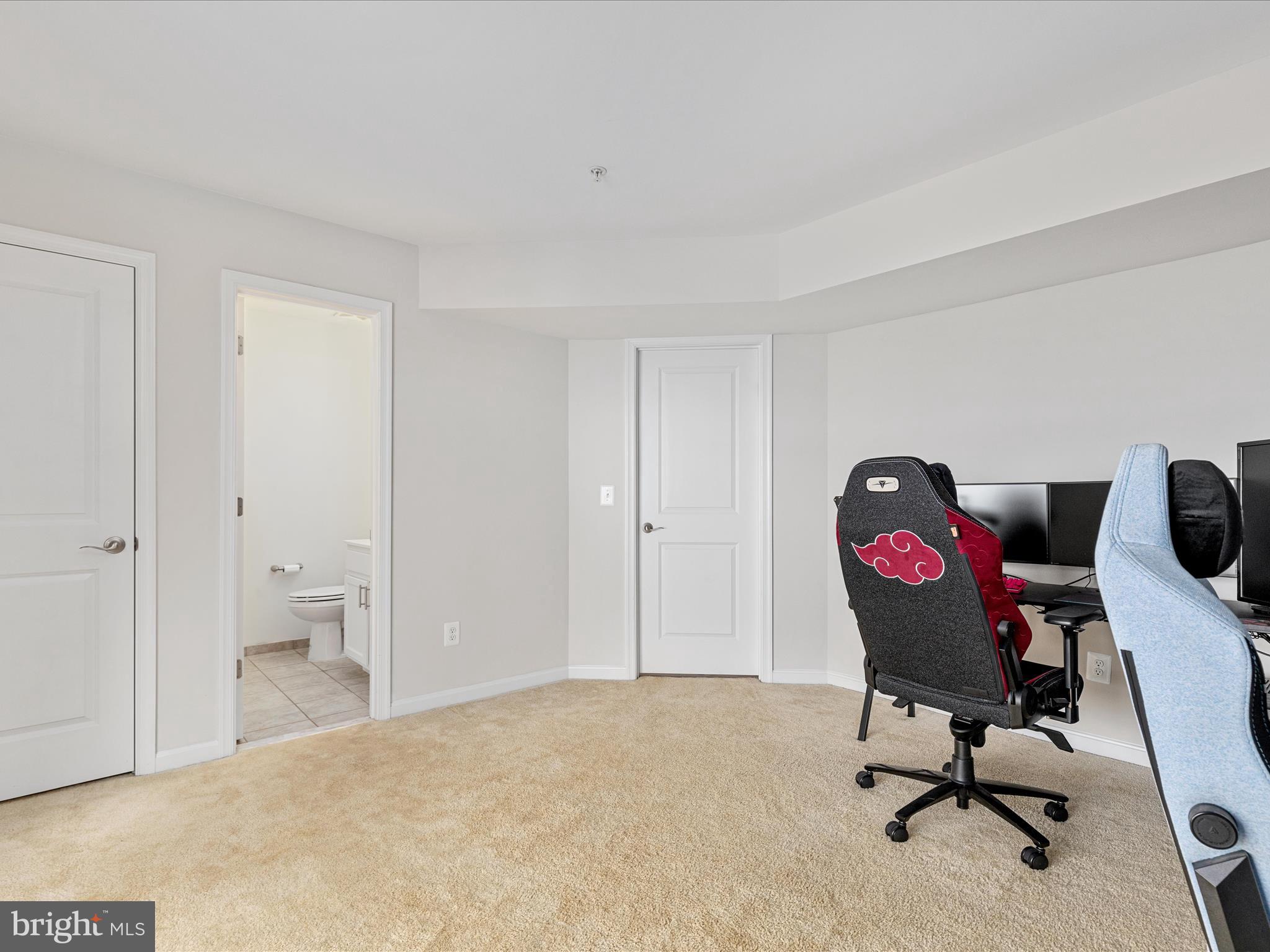 1054 Owens Road Oxon Hill, MD 20745 - Photo 6 of 34 Gallery Image 6