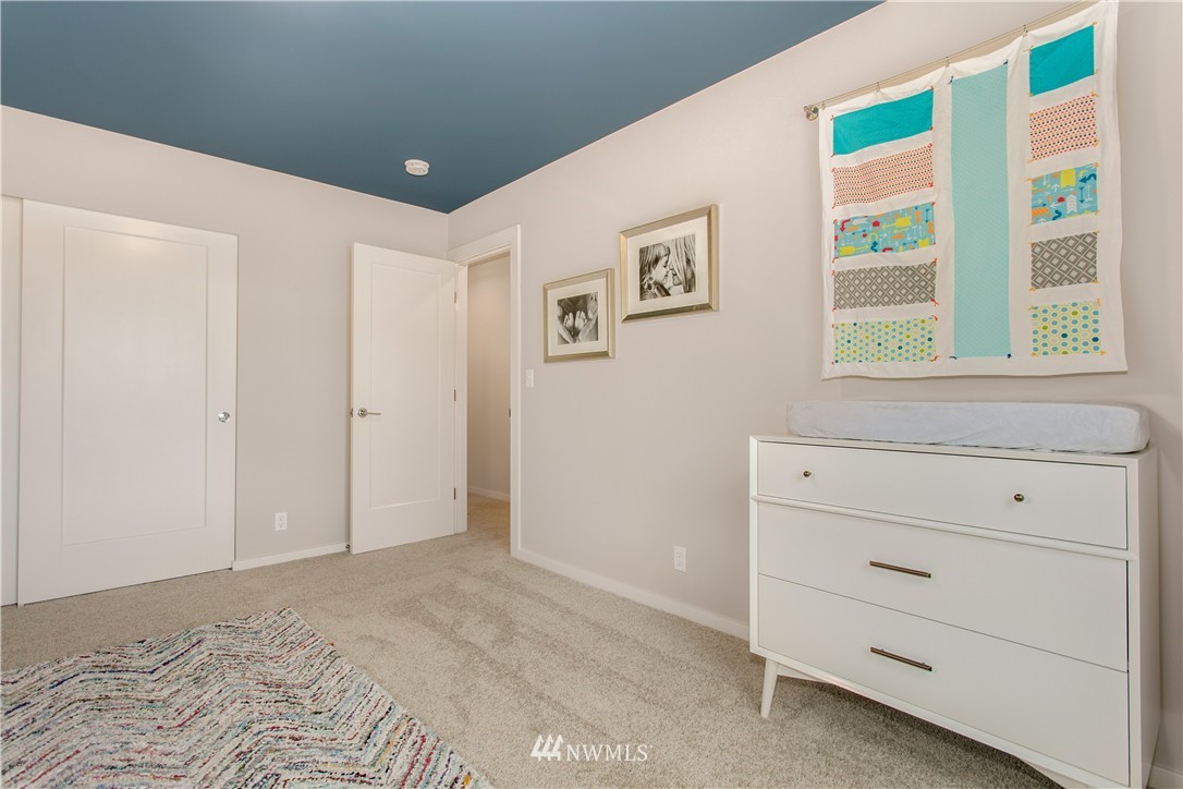 19207 97th Avenue South Renton, WA 98055 - Photo 14 of 25