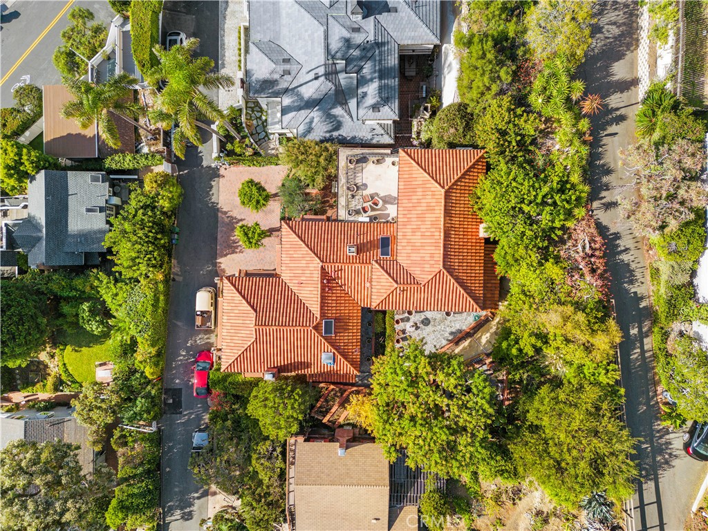 2616 Queda Way Laguna Beach, CA 92651 - Photo 21 of 29 an aerial view of multiple houses with yard