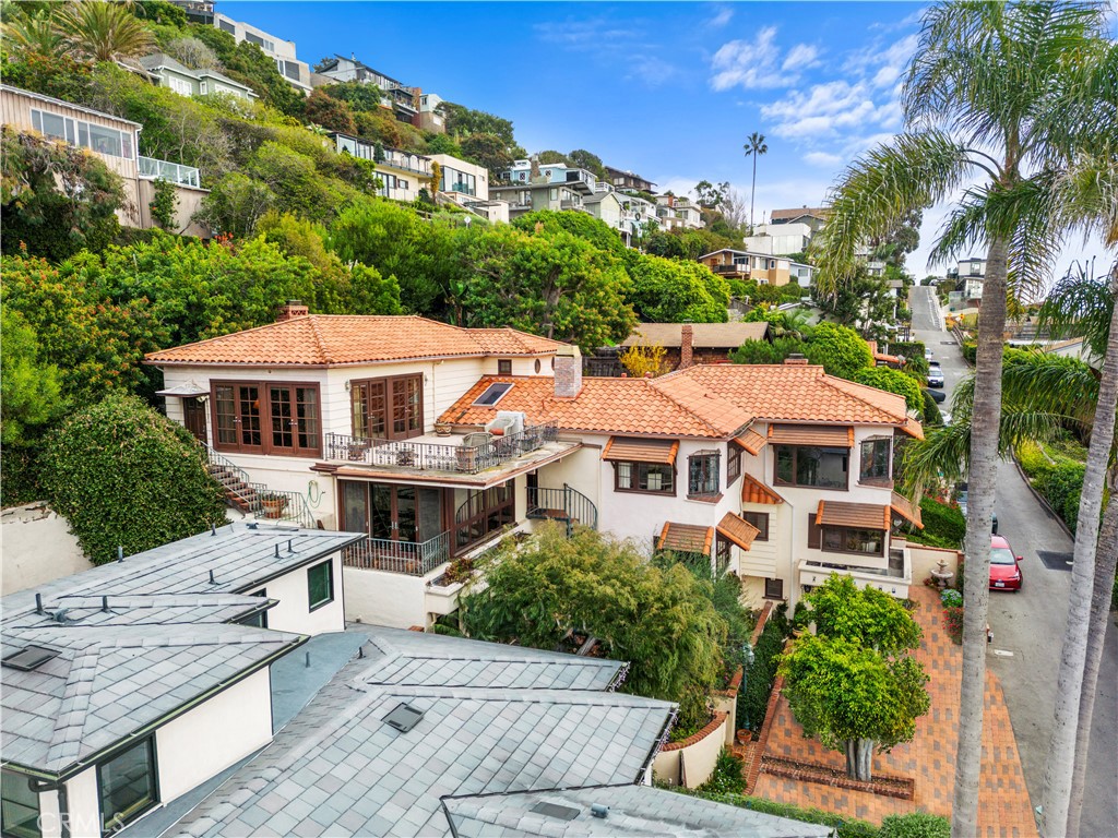 2616 Queda Way Laguna Beach, CA 92651 - Photo 25 of 29 a aerial view of a house with a yard