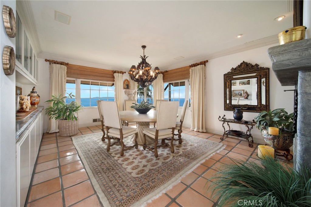 2616 Queda Way Laguna Beach, CA 92651 - Photo 8 of 29 a view of a dining room with furniture