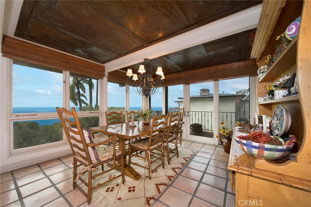 2616 Queda Way Laguna Beach, CA 92651 - Photo 10 of 29 a view of a patio with table and chairs