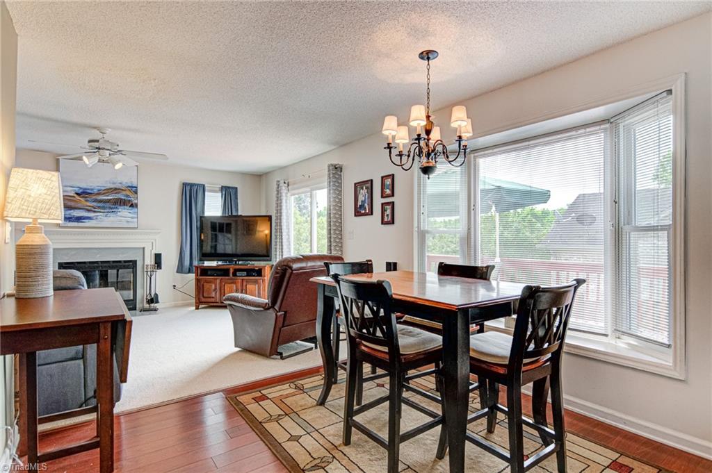 312 Ridgeland Drive High Point, NC 27262 - Photo 14 of 42 Breakfast area with beautiful bay window