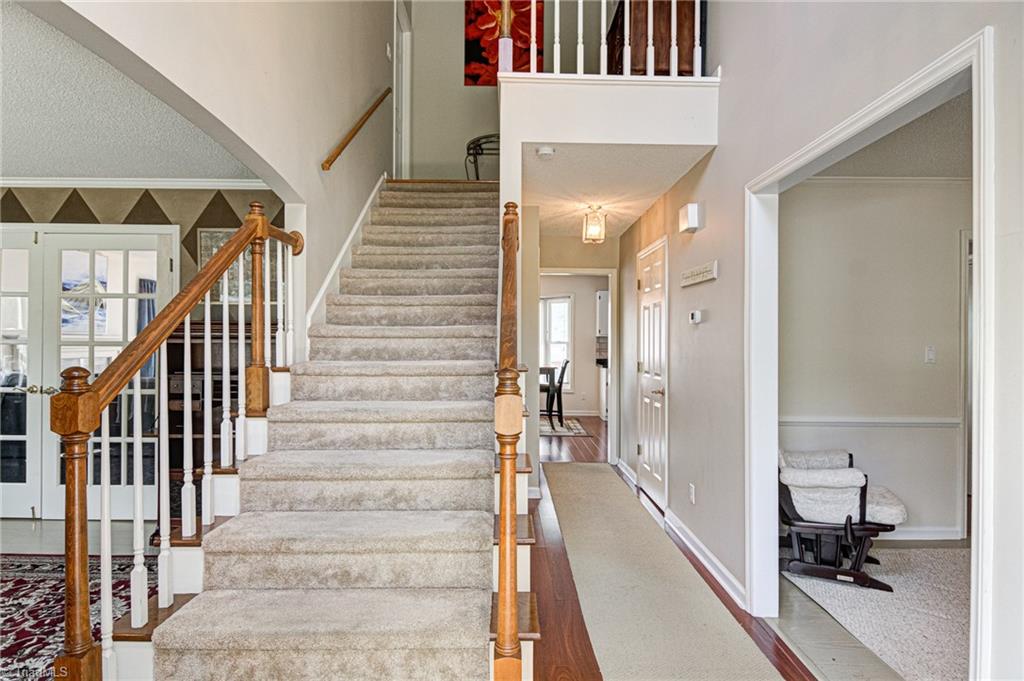 312 Ridgeland Drive High Point, NC 27262 - Photo 5 of 42 Gallery Image 5