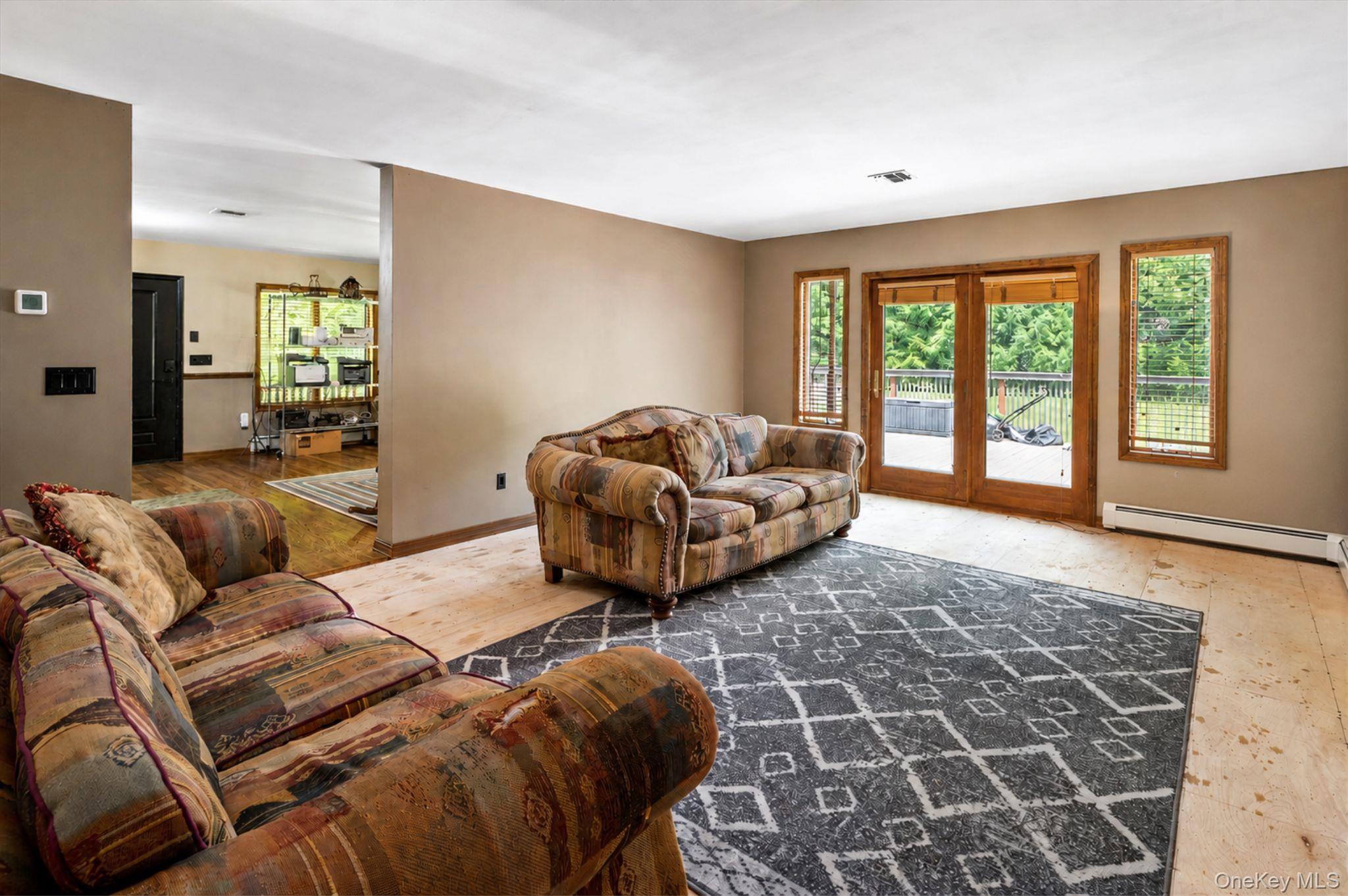 284 Germonds Road West Nyack, NY 10994 - Photo 8 of 23 Family Room