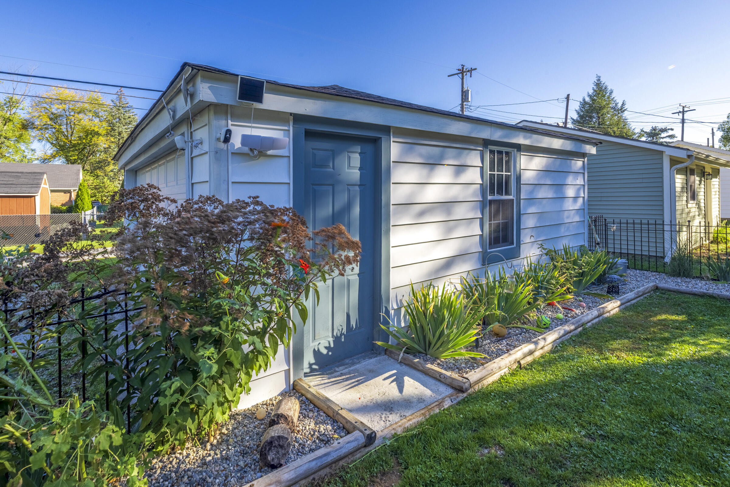 508 West Morgan Avenue Chesterton, IN 46304 - Photo 37 of 38 a front view of house with a yard