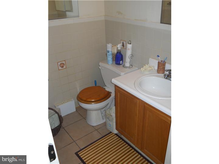 566 Washington Street Camden, NJ 08103 - Photo 11 of 15