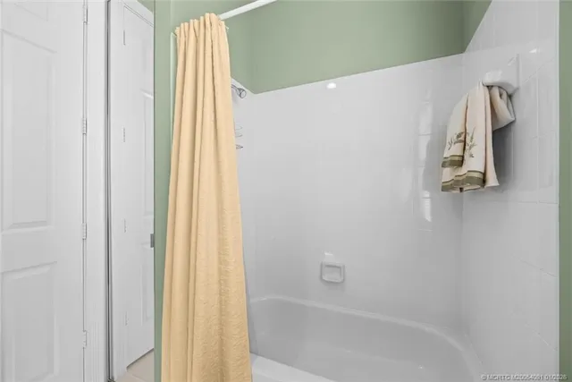 $749,888 | 8801 Southeast Eldorado Way, Hobe Sound, FL 33455