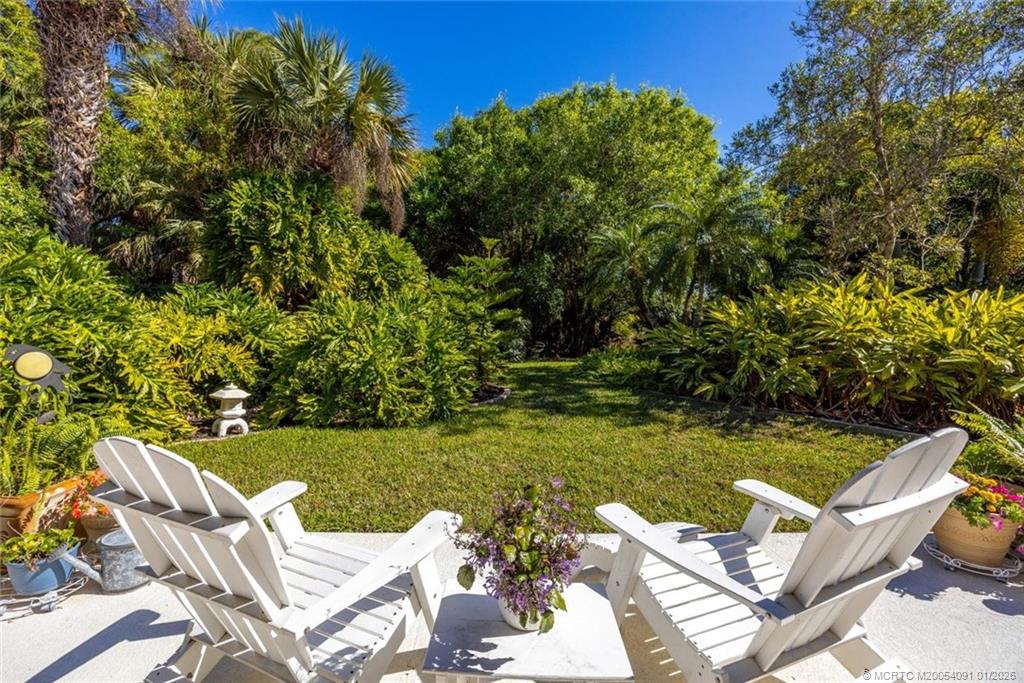 8801 Southeast Eldorado Way Hobe Sound, FL 33455 - Photo 3 of 43