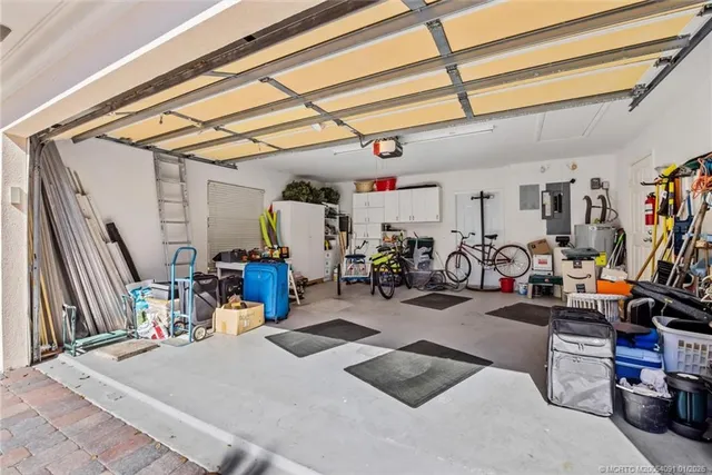 $749,888 | 8801 Southeast Eldorado Way, Hobe Sound, FL 33455