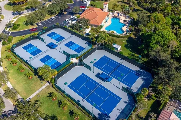 $749,888 | 8801 Southeast Eldorado Way, Hobe Sound, FL 33455