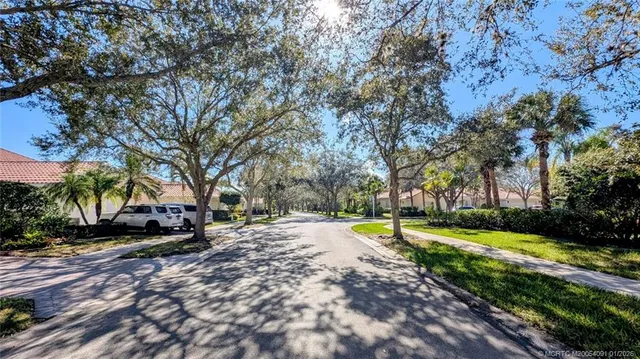 $749,888 | 8801 Southeast Eldorado Way, Hobe Sound, FL 33455