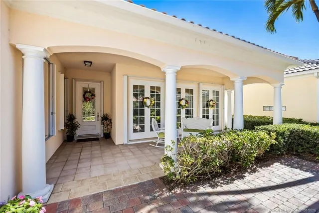 $749,888 | 8801 Southeast Eldorado Way, Hobe Sound, FL 33455