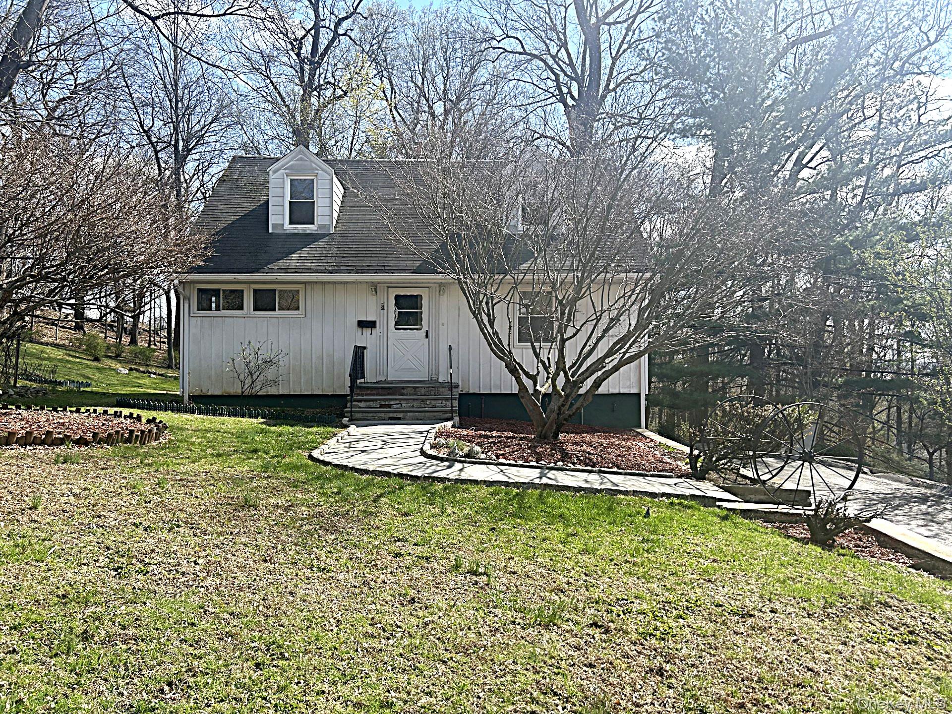 8 Ridge Street Sleepy Hollow, NY 10591 - Photo 1 of 40 FRONT