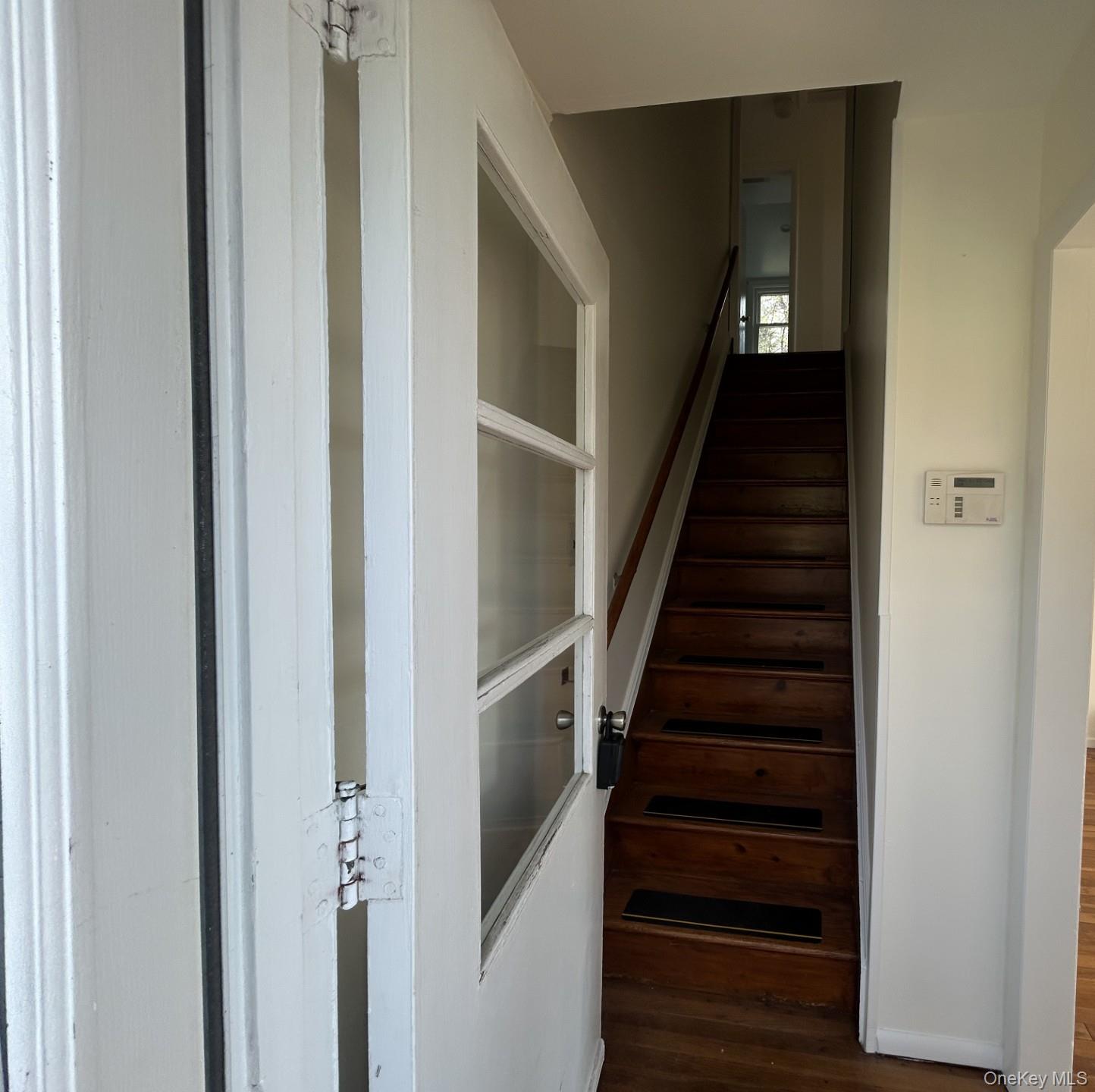 8 Ridge Street Sleepy Hollow, NY 10591 - Photo 4 of 40 WELCOME HOME!