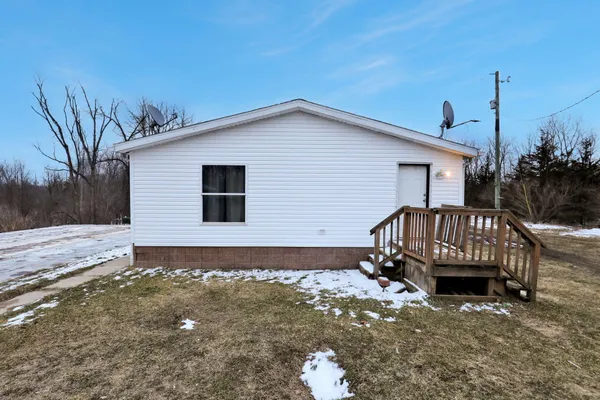 $299,900 | 9304 Parkhurst Highway, Addison, MI 49220