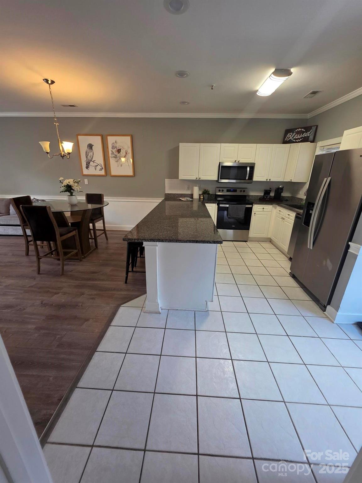 9016 Meadow Vista Road Charlotte, NC 28213 - Photo 2 of 8